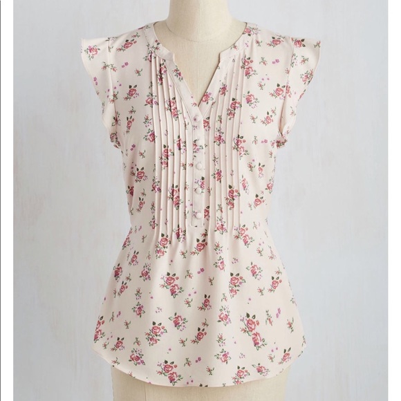 Modcloth Tops - ModCloth tie back blouse